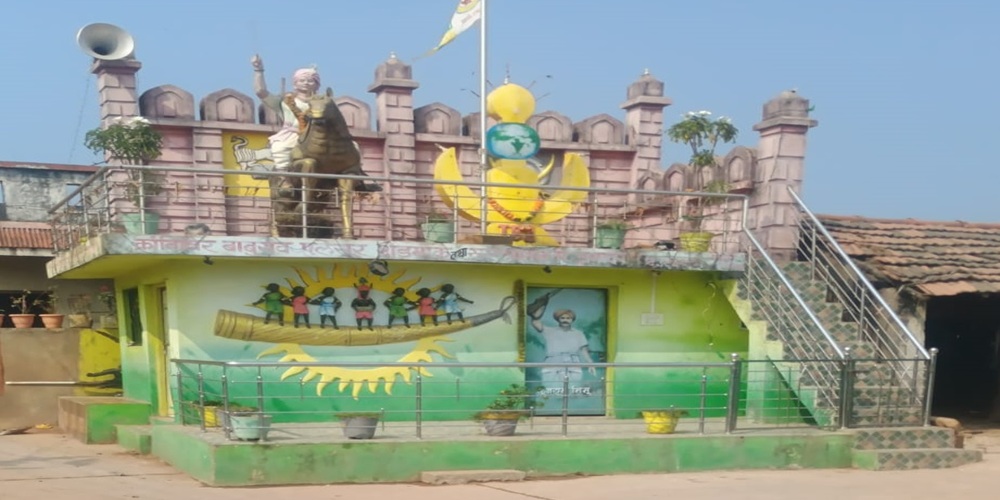 वीर बाबुराव शेडमाके स्मारक